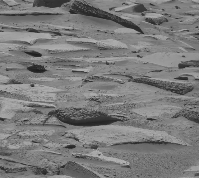 Sol 4488: Mast Camera (Mastcam)