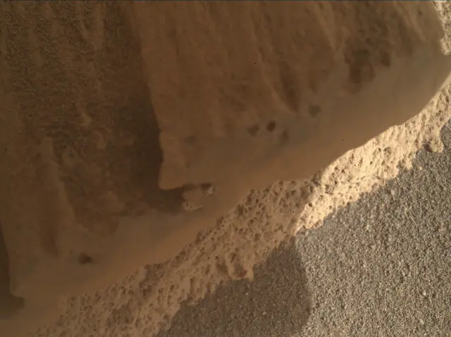 Sol 4488: Mars Hand Lens Imager (MAHLI)