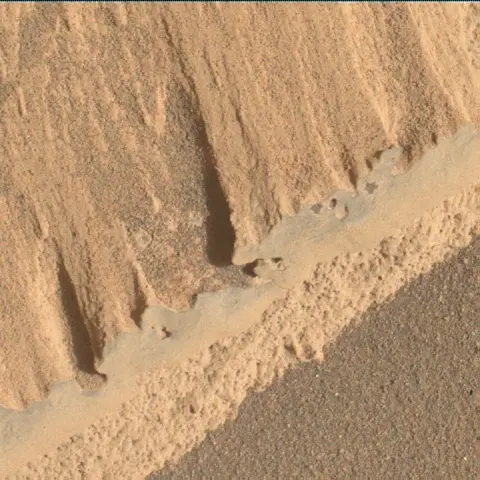 Sol 4488: Mars Hand Lens Imager (MAHLI)