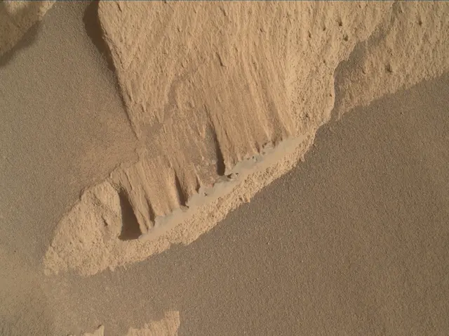 Sol 4488: Mars Hand Lens Imager (MAHLI)