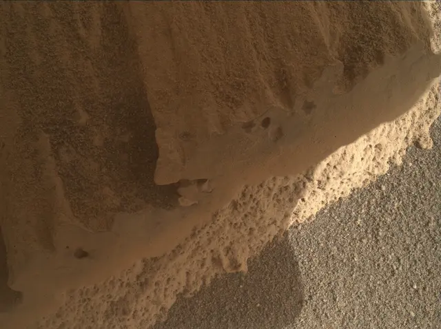 Sol 4489: Mars Hand Lens Imager (MAHLI)