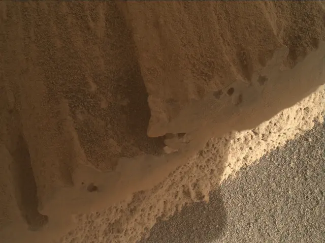 Sol 4489: Mars Hand Lens Imager (MAHLI)