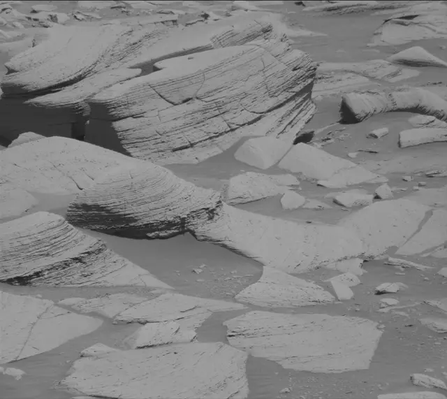 Sol 4493: Mast Camera (Mastcam)