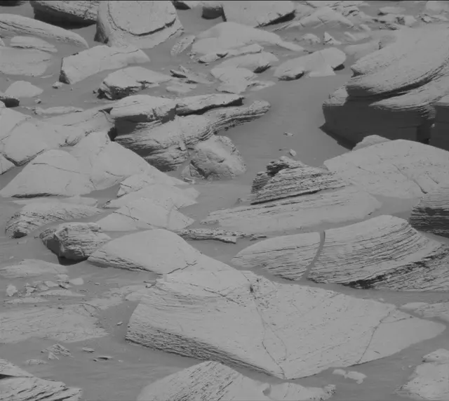 Sol 4493: Mast Camera (Mastcam)