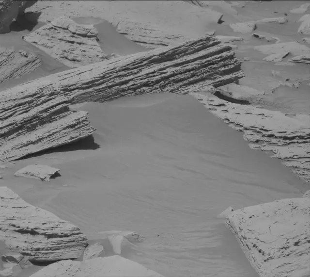 Sol 4493: Mast Camera (Mastcam)