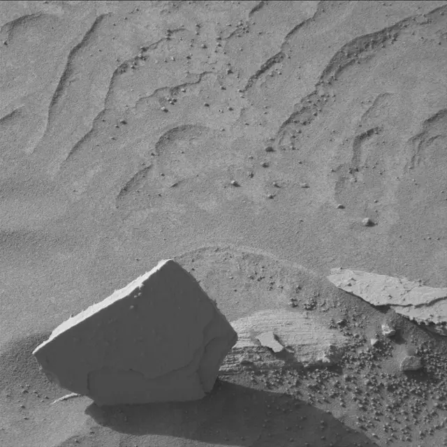 Sol 4493: Mast Camera (Mastcam)