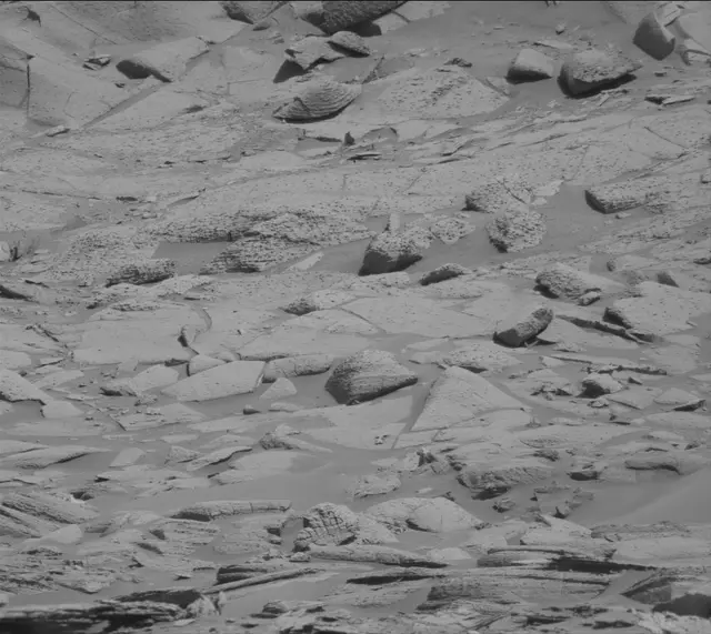 Sol 4498: Mast Camera (Mastcam)