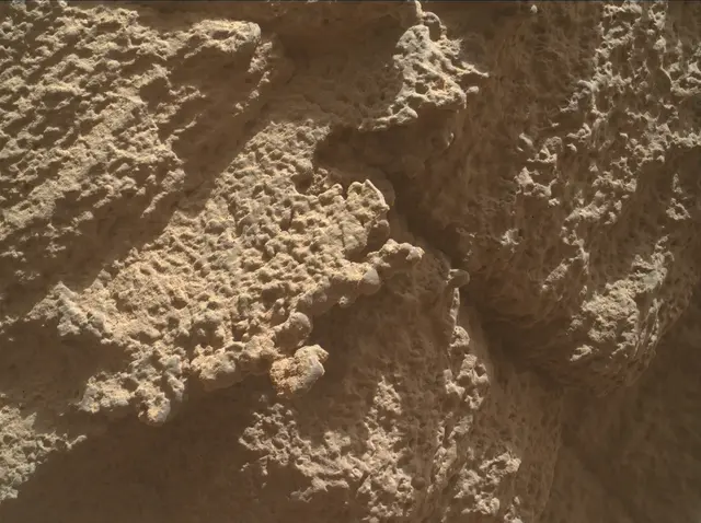 Sol 4498: Mars Hand Lens Imager (MAHLI)