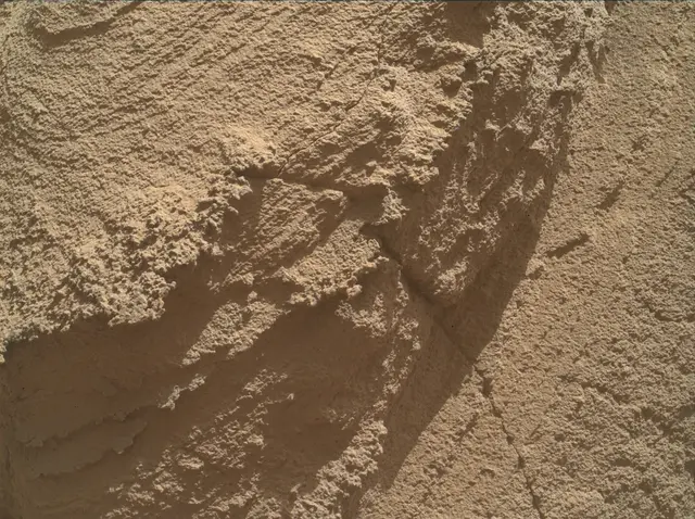 Sol 4498: Mars Hand Lens Imager (MAHLI)