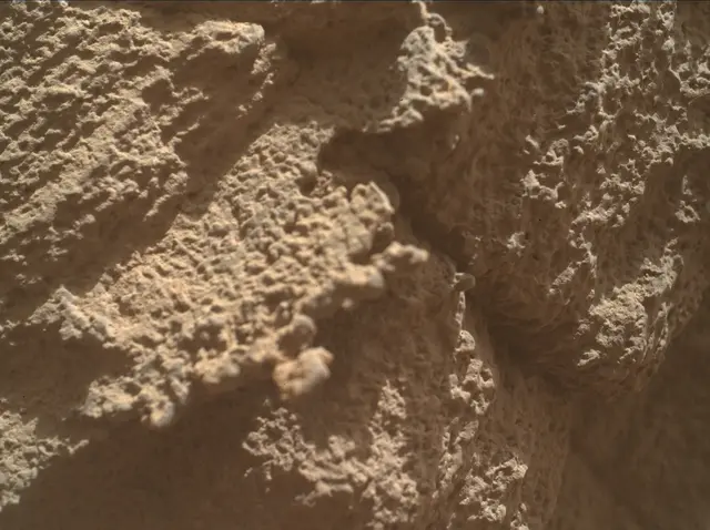 Sol 4498: Mars Hand Lens Imager (MAHLI)