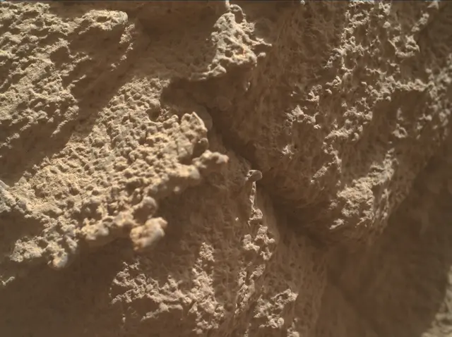 Sol 4498: Mars Hand Lens Imager (MAHLI)