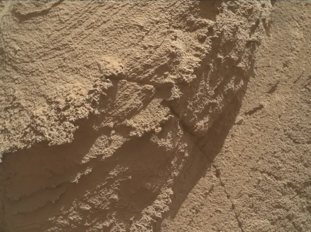 Sol 4498: Mars Hand Lens Imager (MAHLI)