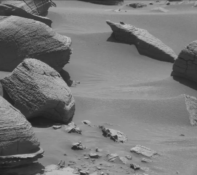 Sol 4500: Mast Camera (Mastcam)