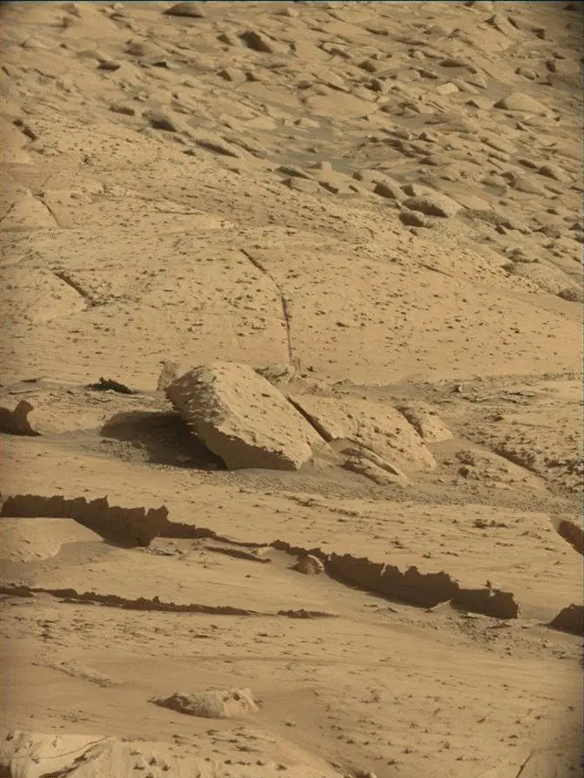 Sol 4503: Mast Camera (Mastcam)