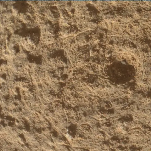 Sol 4509: Mars Hand Lens Imager (MAHLI)