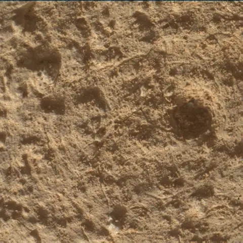 Sol 4509: Mars Hand Lens Imager (MAHLI)