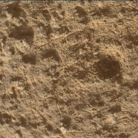 Sol 4509: Mars Hand Lens Imager (MAHLI)
