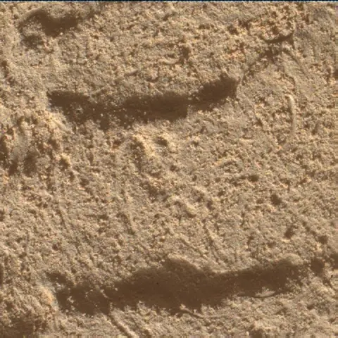 Sol 4511: Mars Hand Lens Imager (MAHLI)