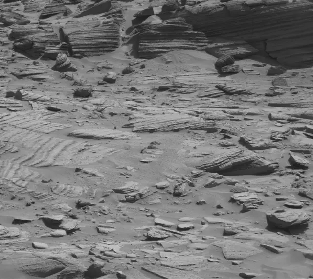Sol 4513: Mast Camera (Mastcam)