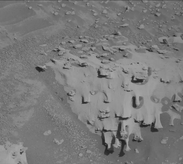 Sol 4513: Mast Camera (Mastcam)