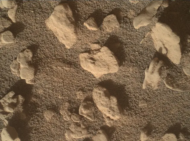 Sol 4513: Mars Hand Lens Imager (MAHLI)