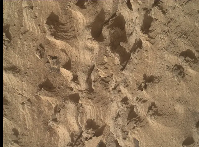 Sol 4513: Mars Hand Lens Imager (MAHLI)