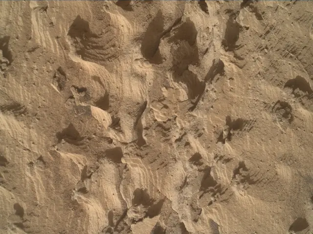 Sol 4513: Mars Hand Lens Imager (MAHLI)