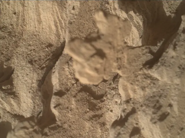 Sol 4513: Mars Hand Lens Imager (MAHLI)