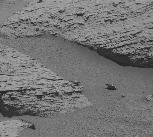 Sol 4516: Mast Camera (Mastcam)