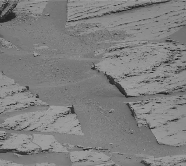 Sol 4518: Mast Camera (Mastcam)