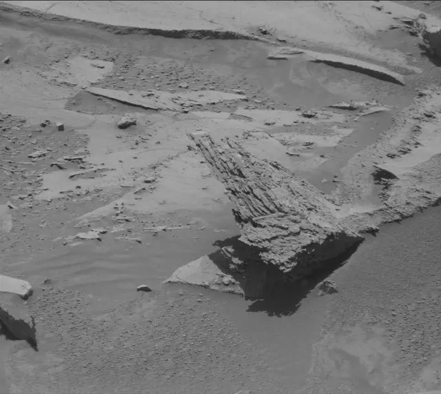 Sol 4518: Mast Camera (Mastcam)