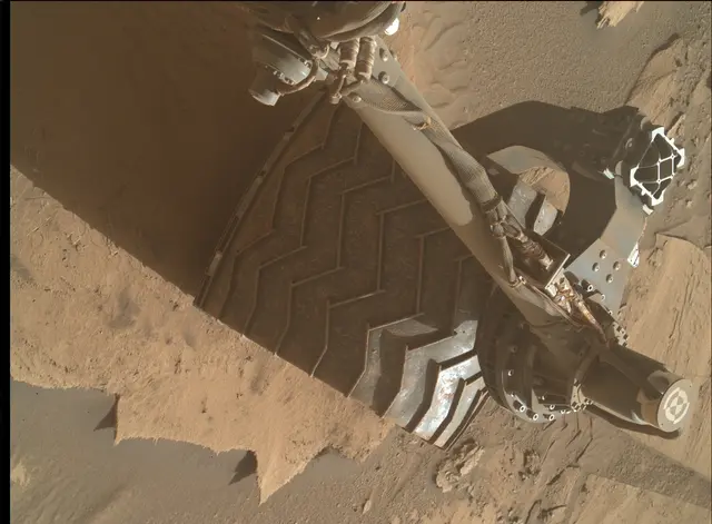 Sol 4518: Mars Hand Lens Imager (MAHLI)