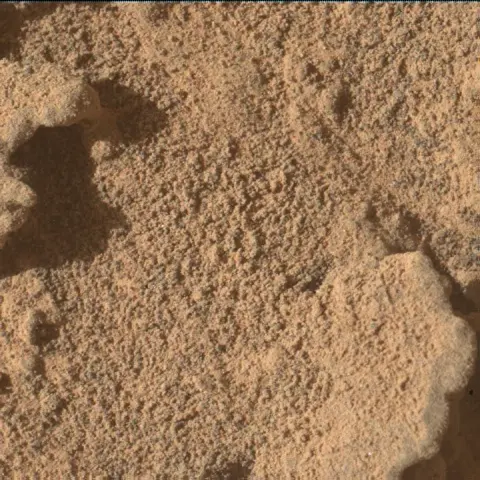 Sol 4522: Mars Hand Lens Imager (MAHLI)