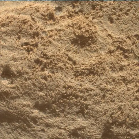 Sol 4525: Mars Hand Lens Imager (MAHLI)