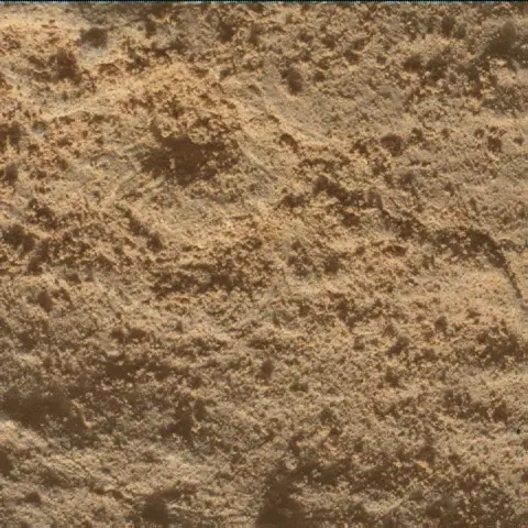Sol 4525: Mars Hand Lens Imager (MAHLI)