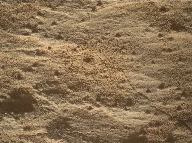 Sol 4525: Mars Hand Lens Imager (MAHLI)