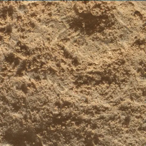 Sol 4525: Mars Hand Lens Imager (MAHLI)