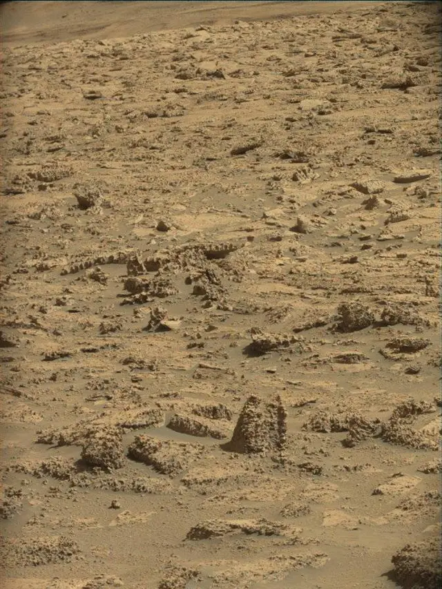 Sol 4526: Mast Camera (Mastcam)