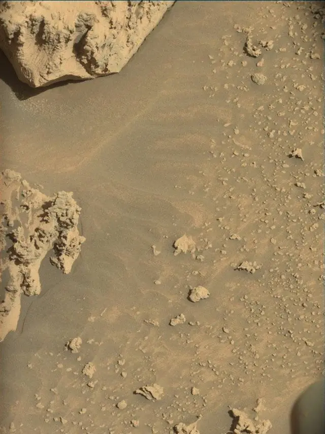Sol 4526: Mast Camera (Mastcam)