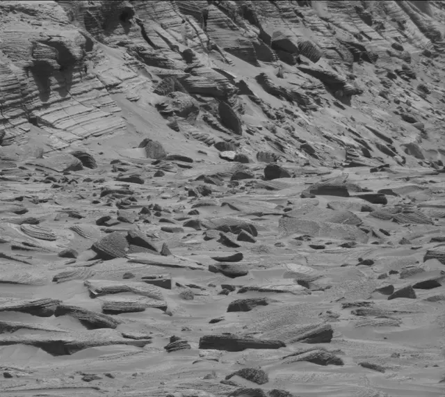 Sol 4526: Mast Camera (Mastcam)