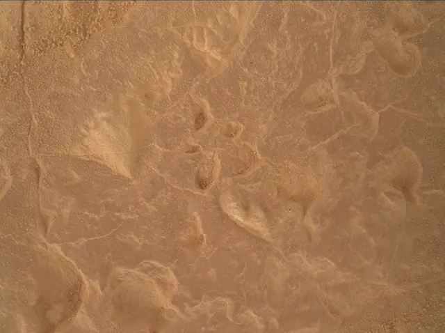 Sol 4527: Mars Hand Lens Imager (MAHLI)