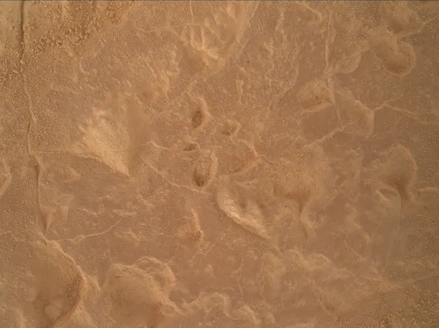 Sol 4527: Mars Hand Lens Imager (MAHLI)
