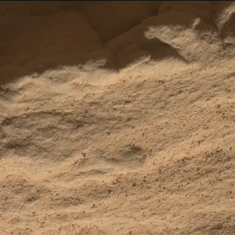 Sol 4529: Mars Hand Lens Imager (MAHLI)