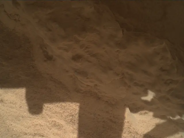 Sol 4532: Mars Hand Lens Imager (MAHLI)