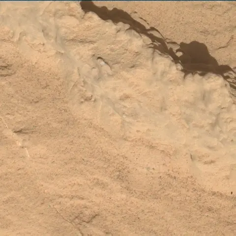 Sol 4532: Mars Hand Lens Imager (MAHLI)