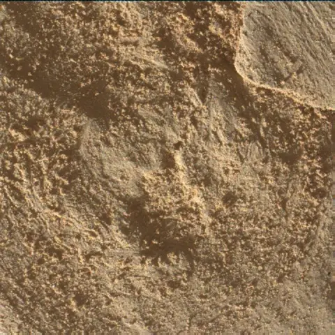 Sol 4536: Mars Hand Lens Imager (MAHLI)