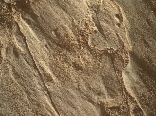 Sol 4536: Mars Hand Lens Imager (MAHLI)