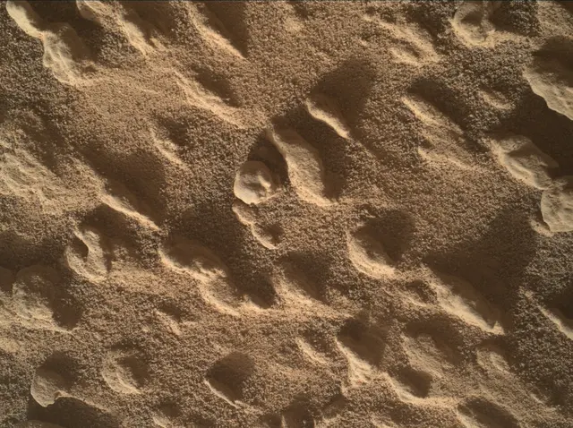 Sol 4536: Mars Hand Lens Imager (MAHLI)