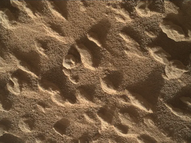 Sol 4536: Mars Hand Lens Imager (MAHLI)