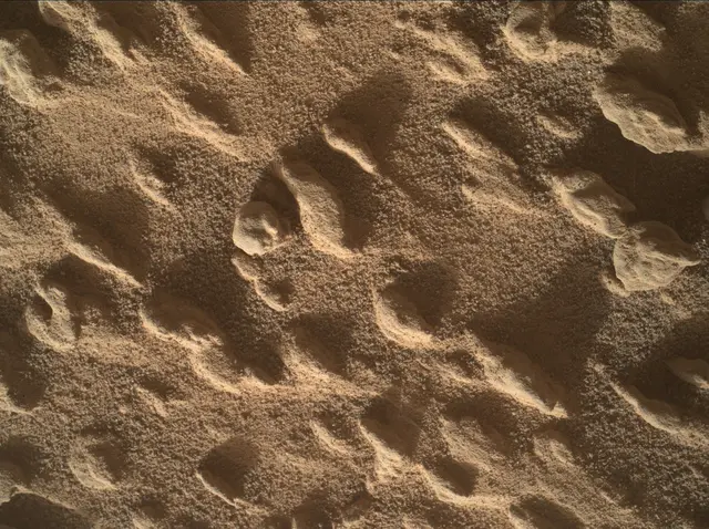 Sol 4536: Mars Hand Lens Imager (MAHLI)